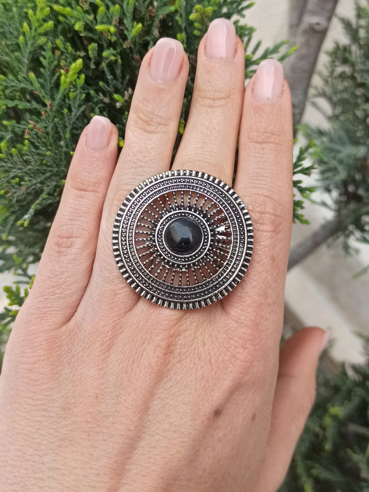 Sunburst ring with black Nepalese resin