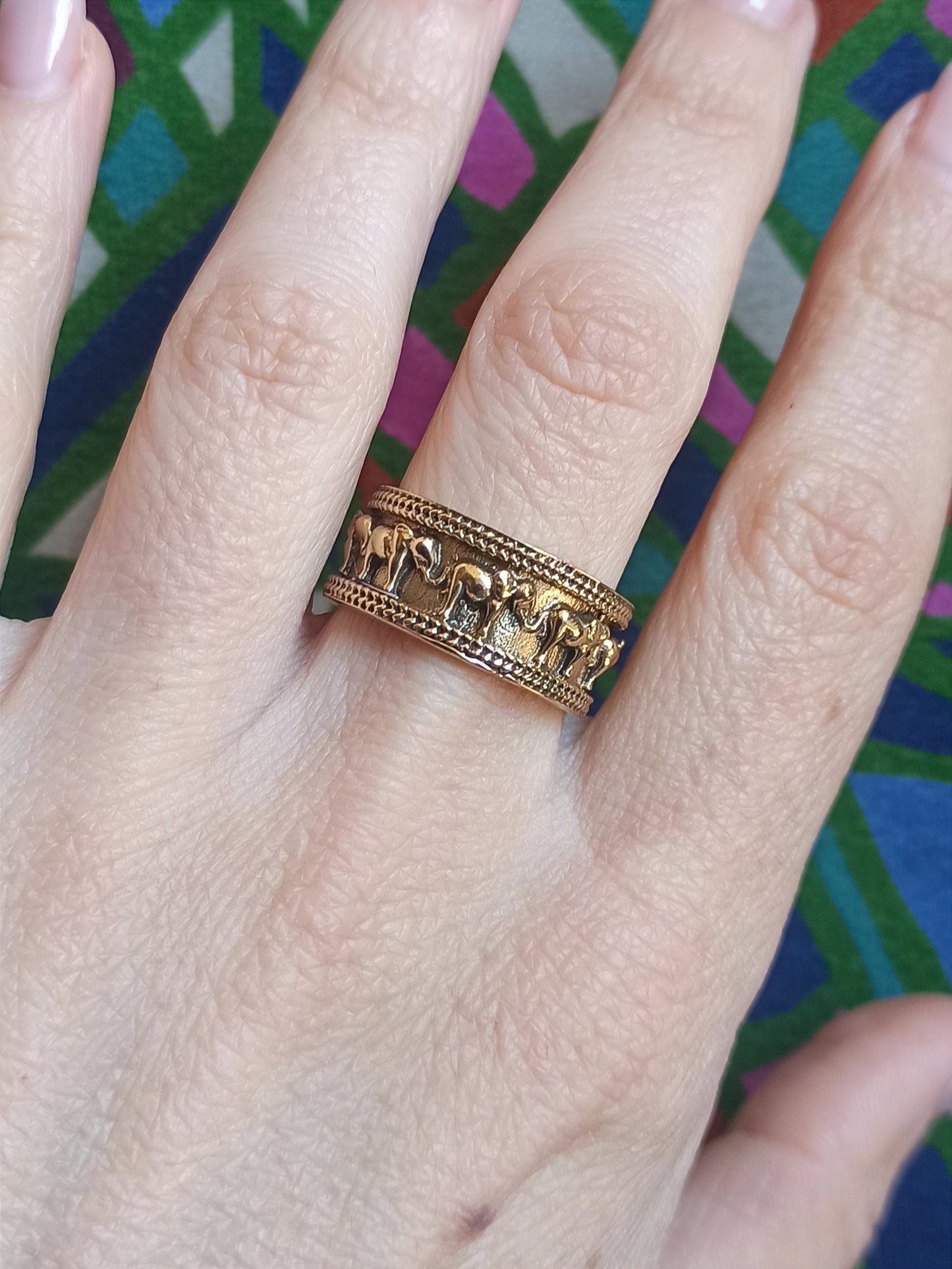 Boho goldener Elefantenbandring