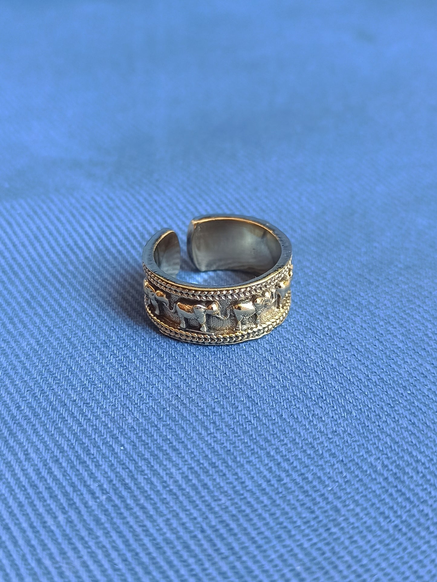 Boho goldener Elefantenbandring