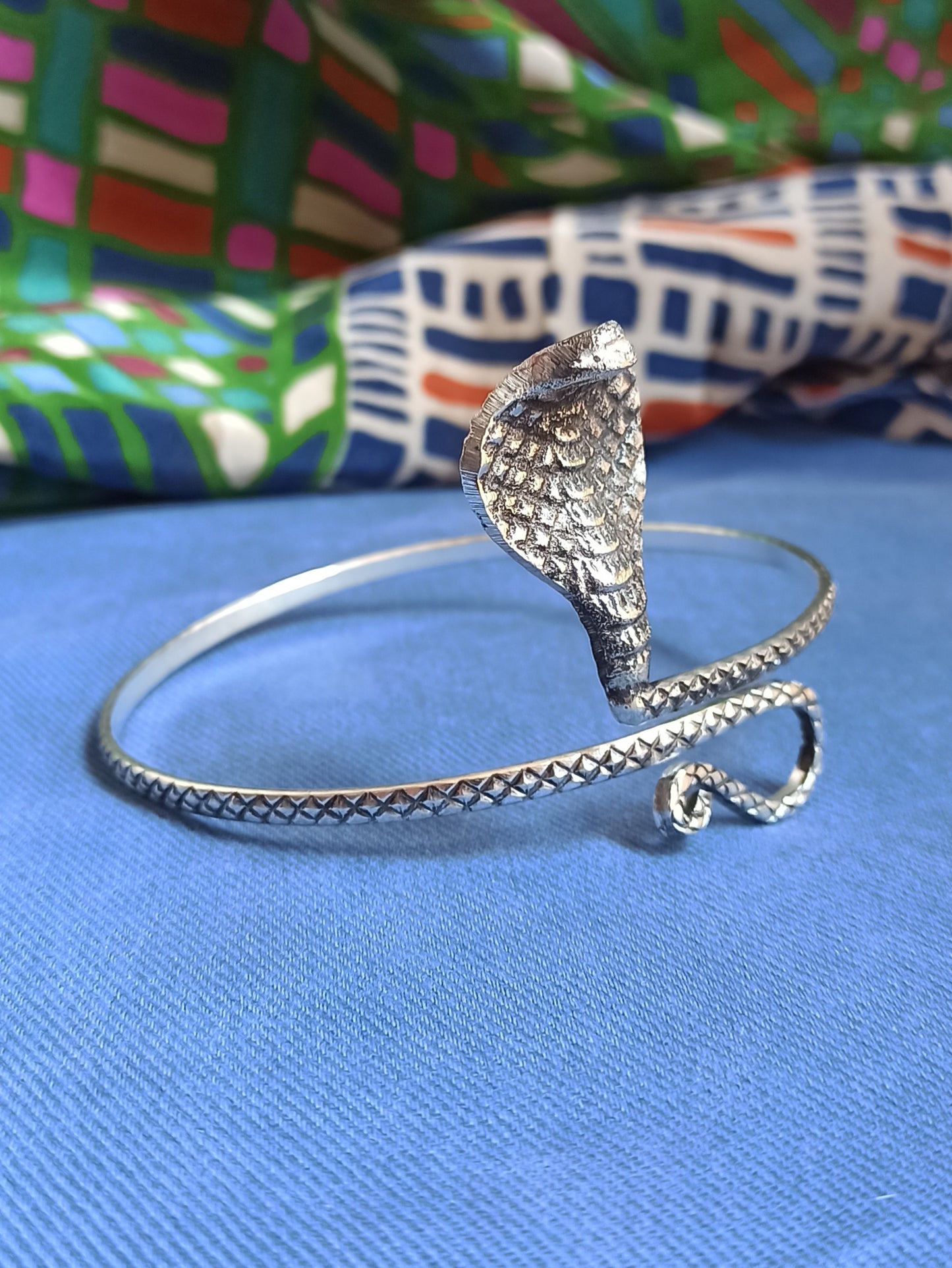 Cobra silver arm bracelet