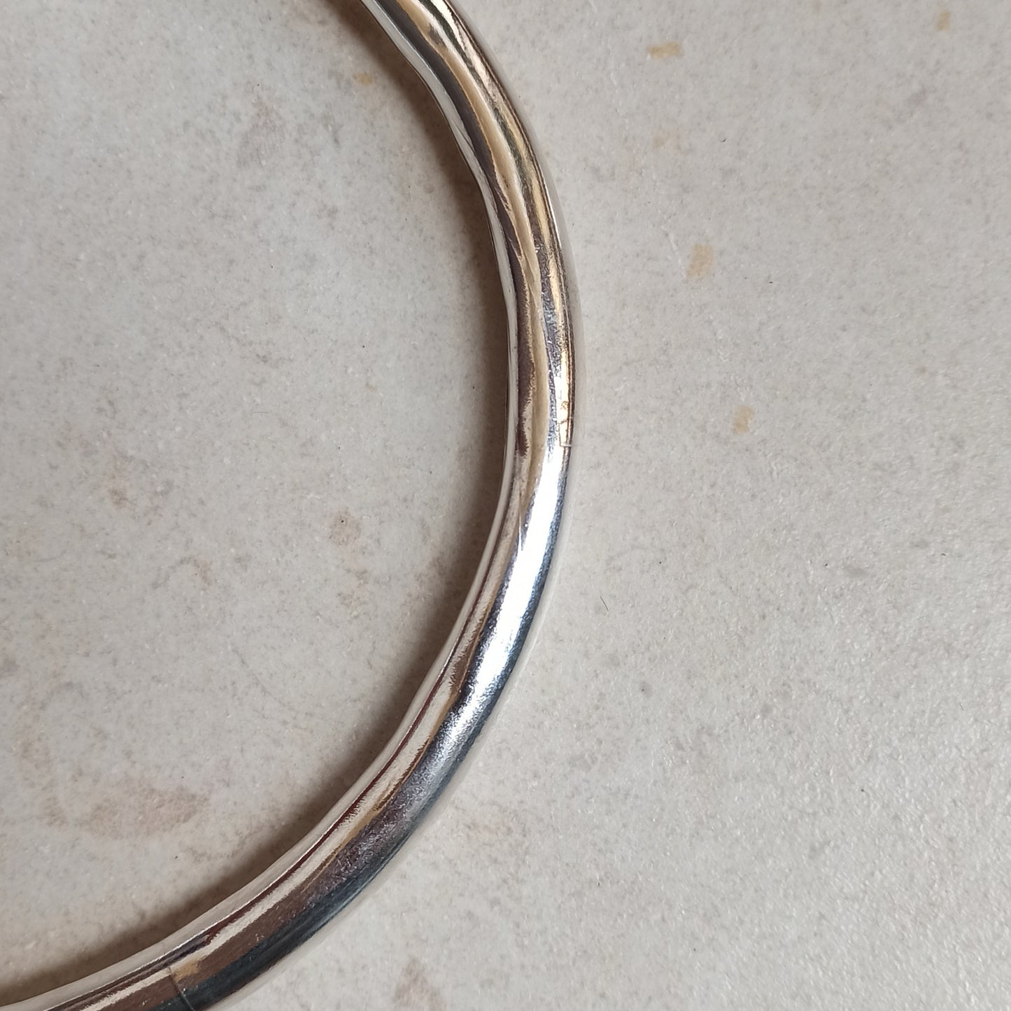 Smooth double silver collar