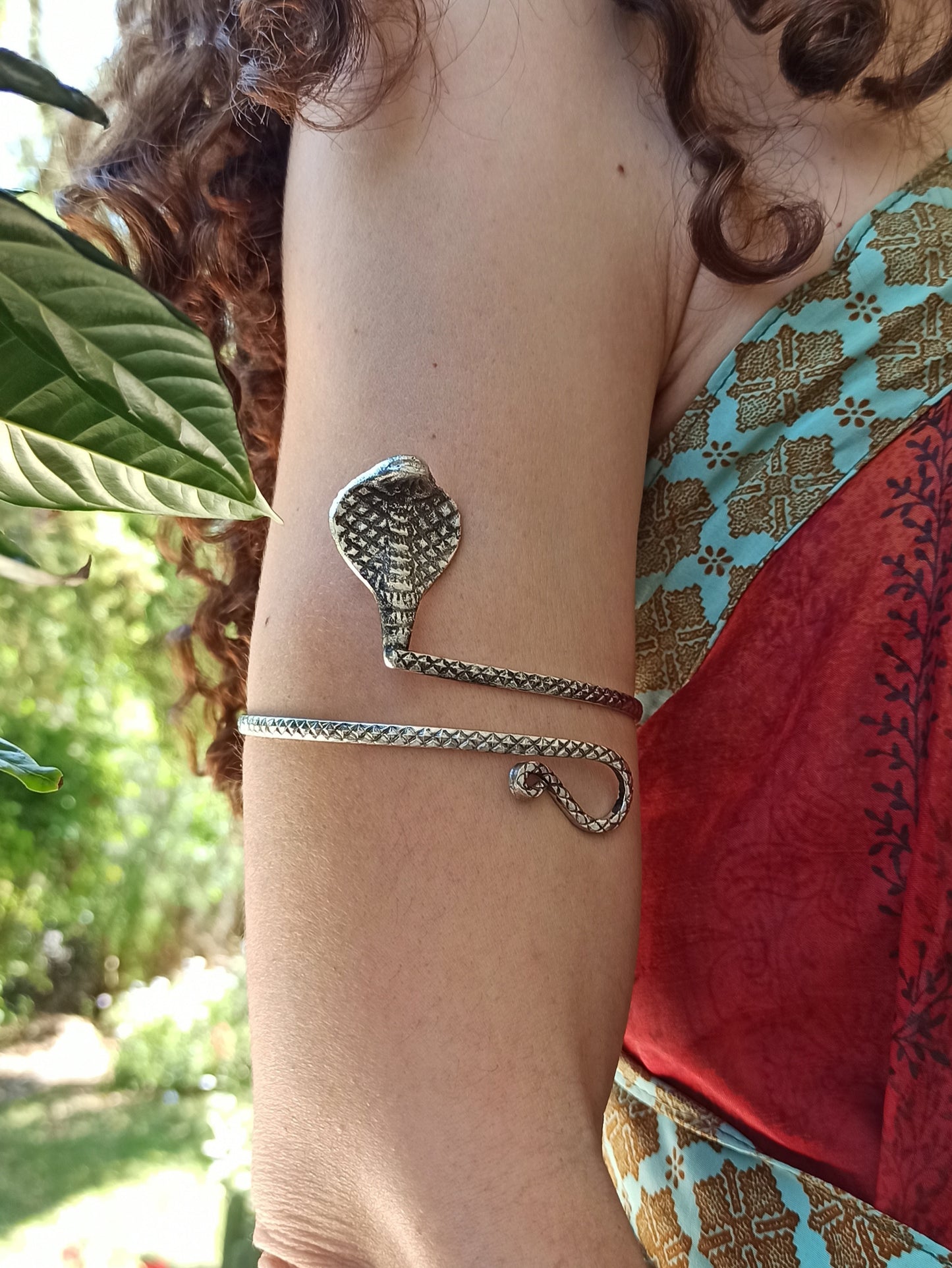 Cobra silver arm bracelet