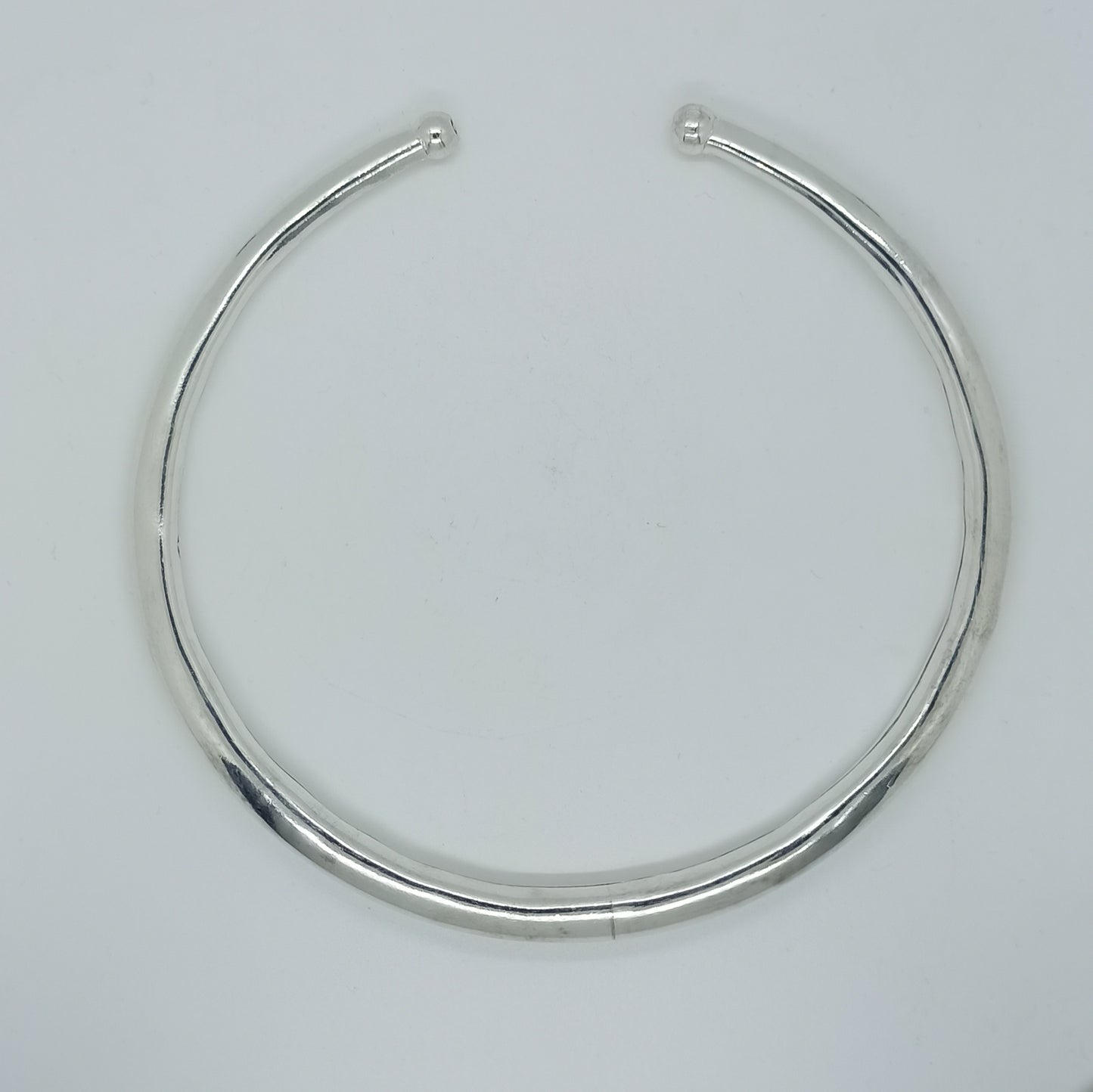 Smooth double silver collar