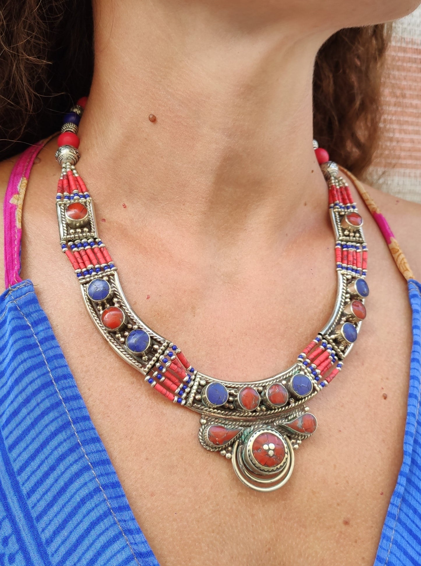 Vintage Nepalese hard stone and stone chips necklace