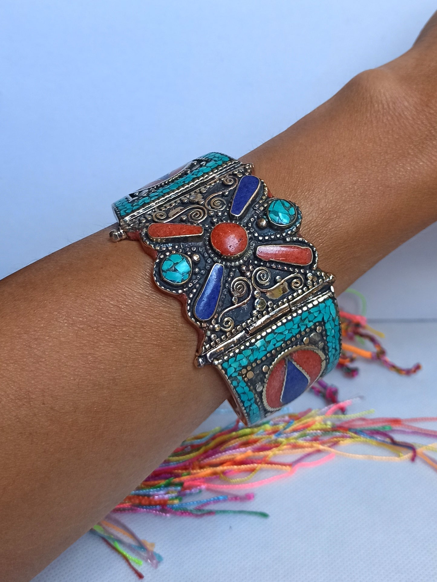 Vintage red and blue turquoise flower Nepalese bangle bracelet