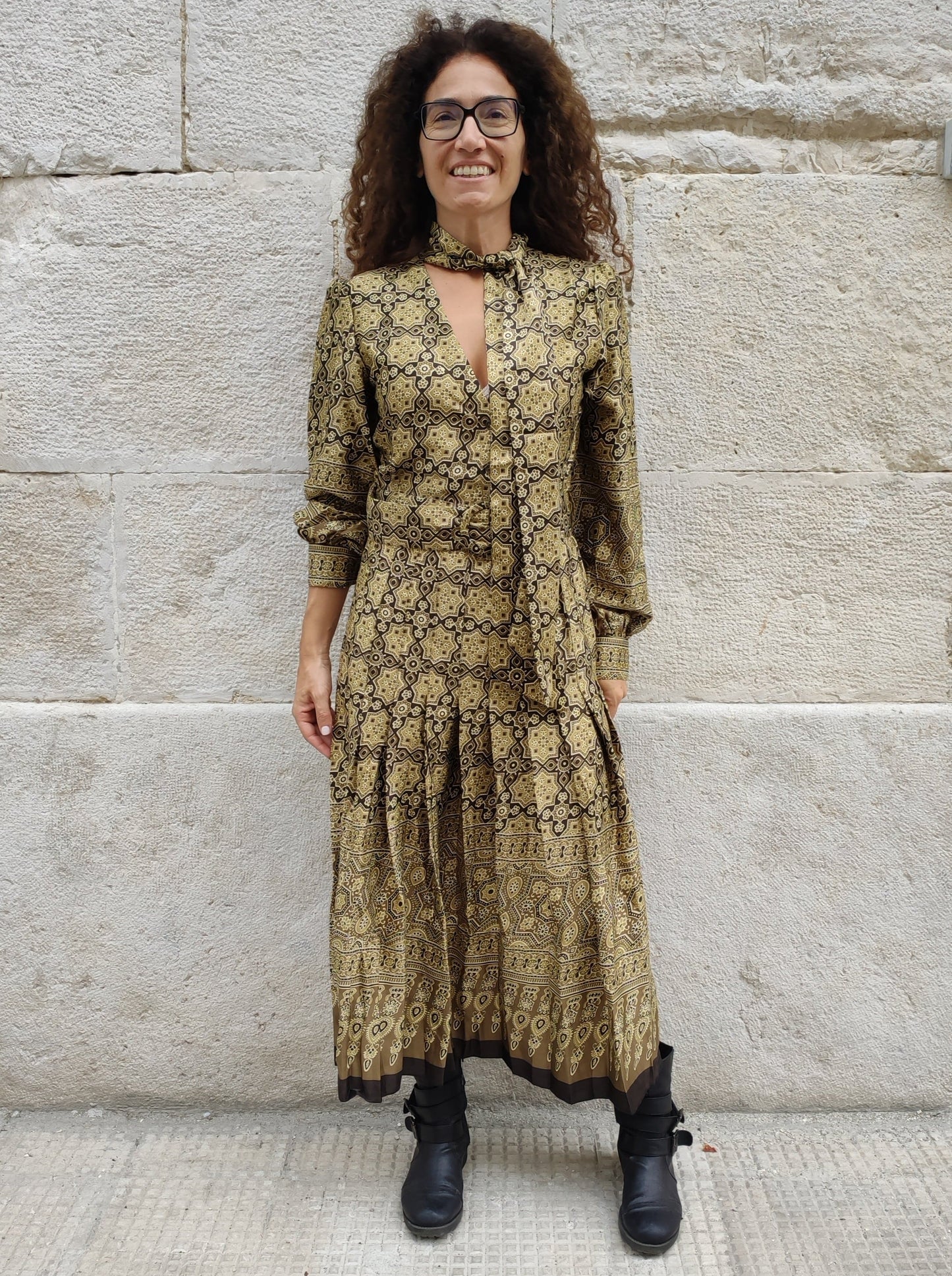 Geometric patterned dress in beige and dark brown gold tones size L