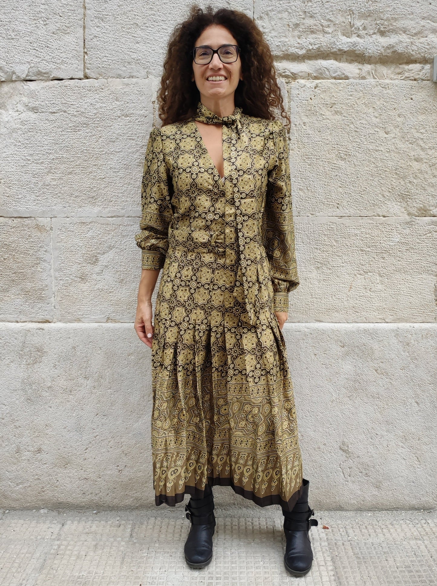 Geometric patterned dress in beige and dark brown gold tones size M