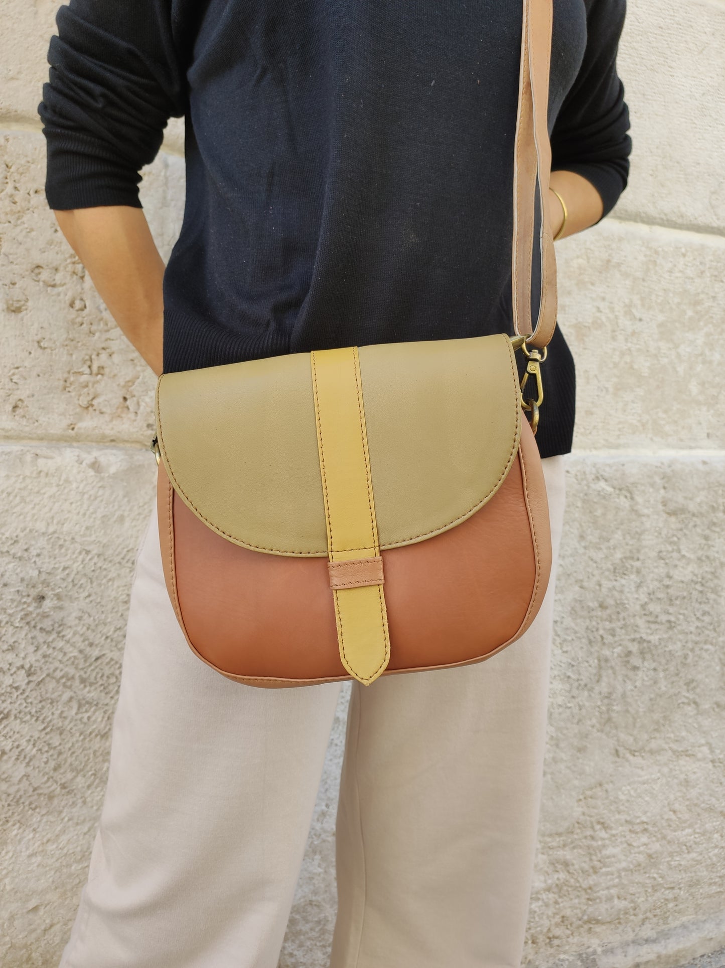 Beige boho leather shoulder bag