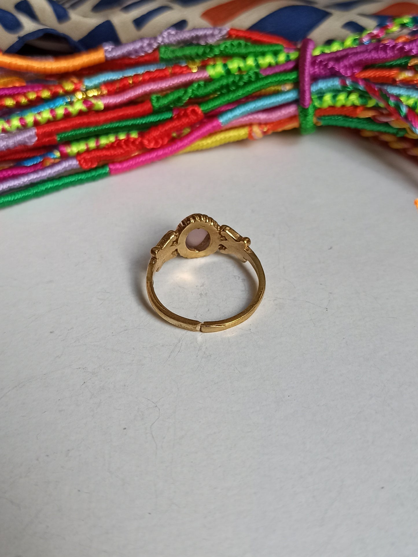 Ovaler goldener Boho-Ring