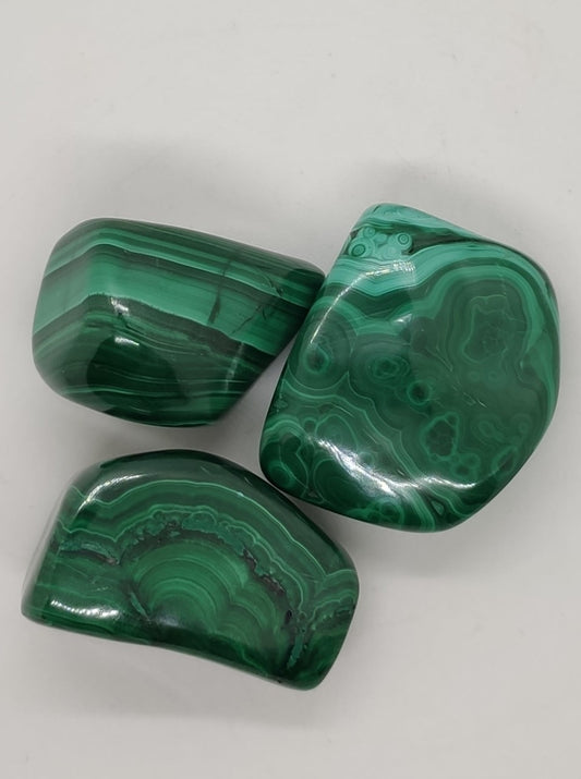 Malachite tumbled single mineral hard stone