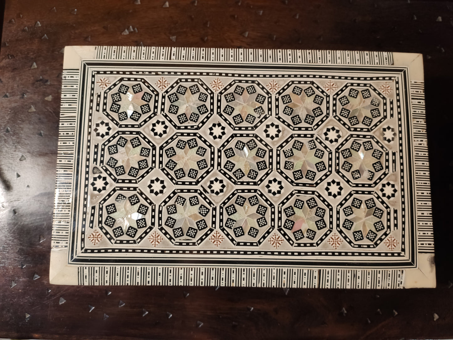 Large rectangular jewelery box