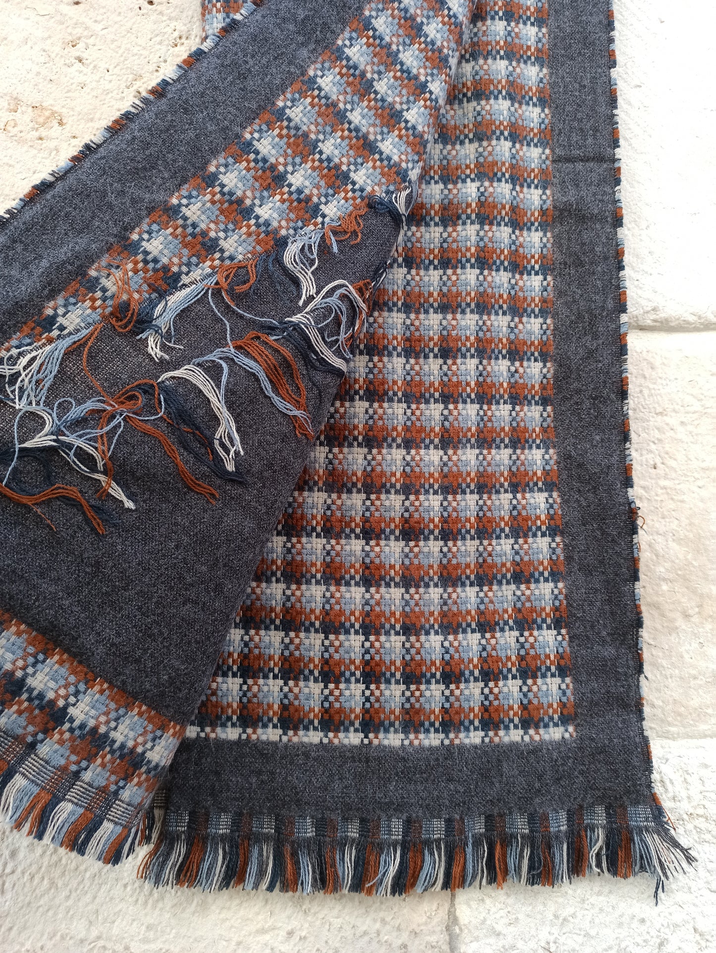 Gray checked scarf scarf