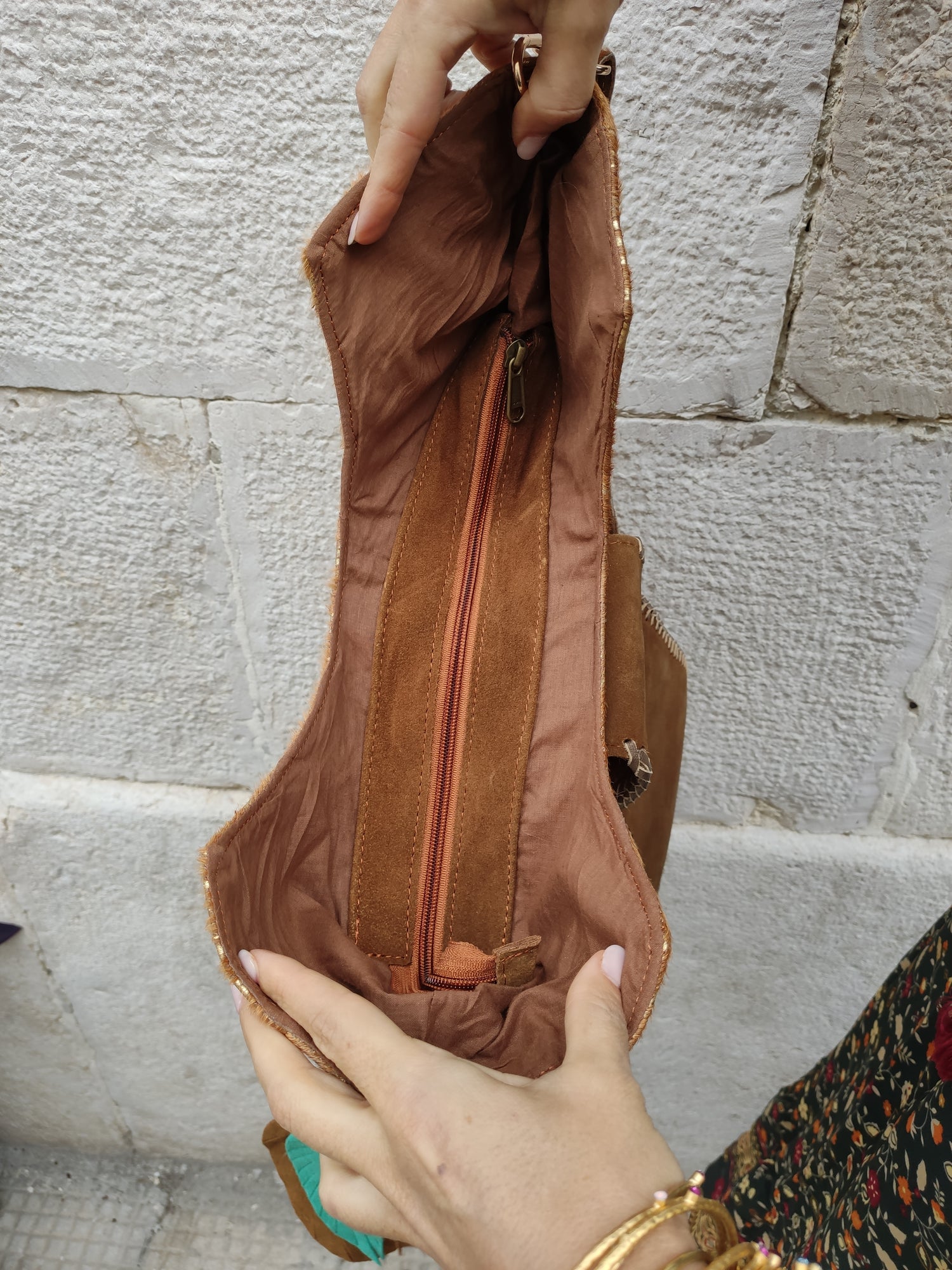 Borsa Hobo Mabel London Meg In Finta Pelle Scamosciata Con Frange - Stile Bohémien Cowgirl - Tracolla Regolabile E Rimovibile