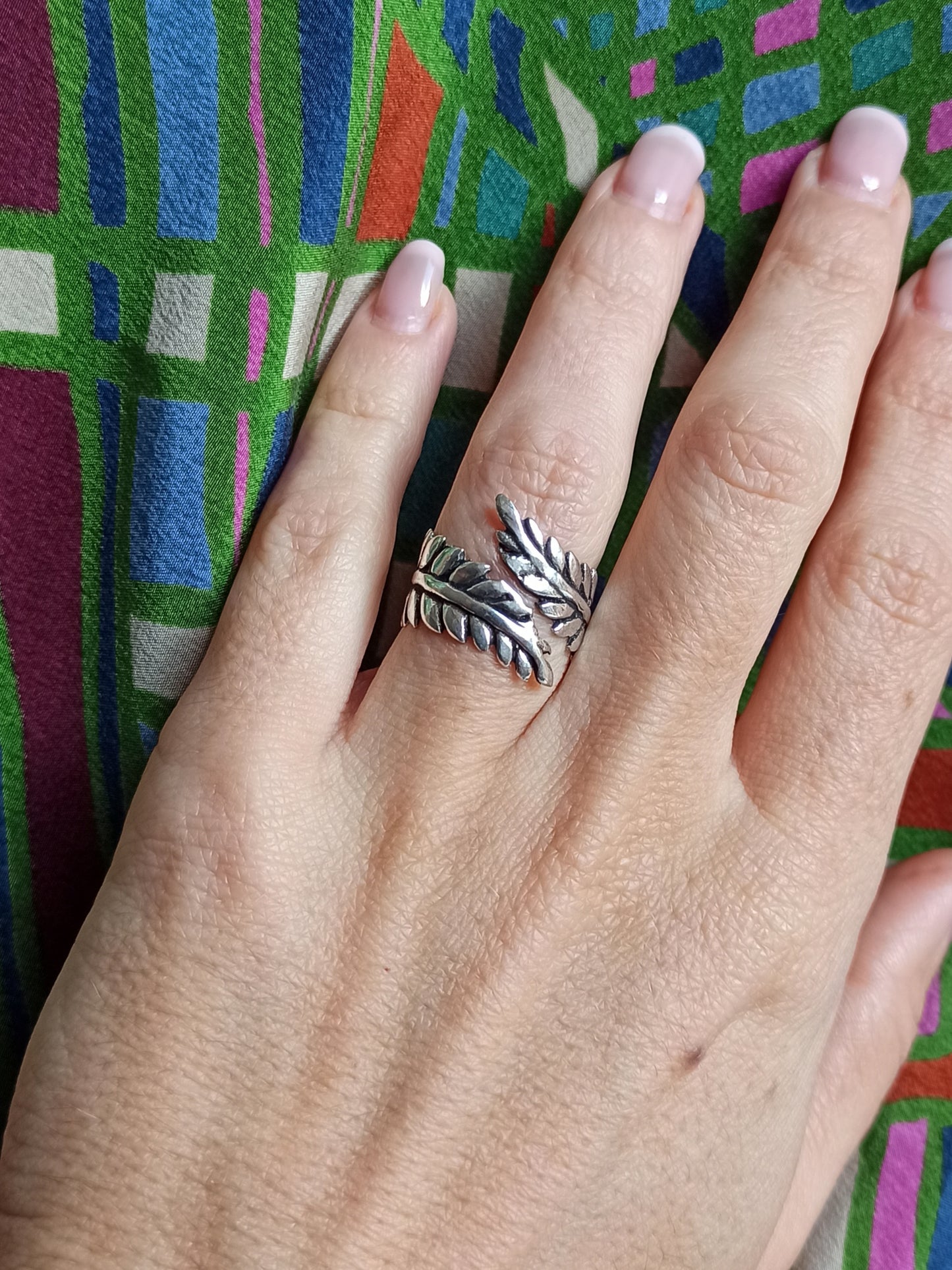 Boho silver leaf band ring