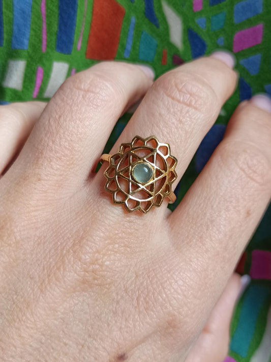Anahata viertes Chakra Herz goldener Boho Ring