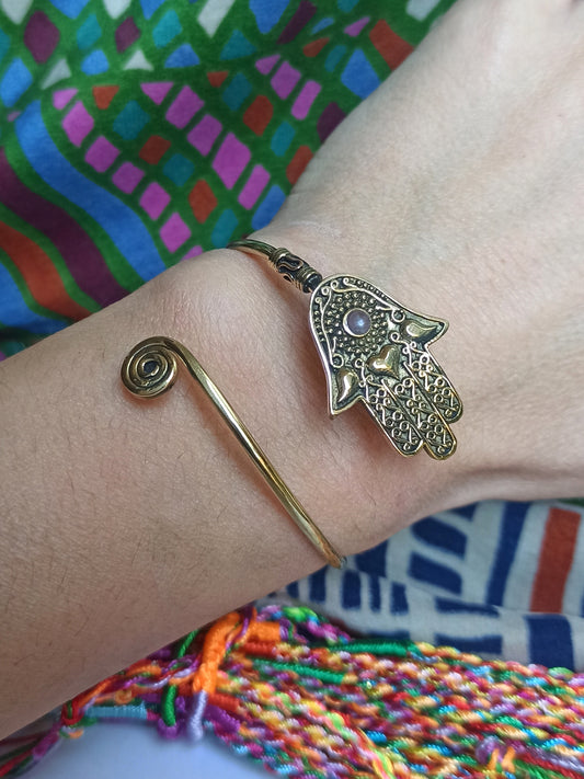 Hand der Fatima goldenes Boho-Armband