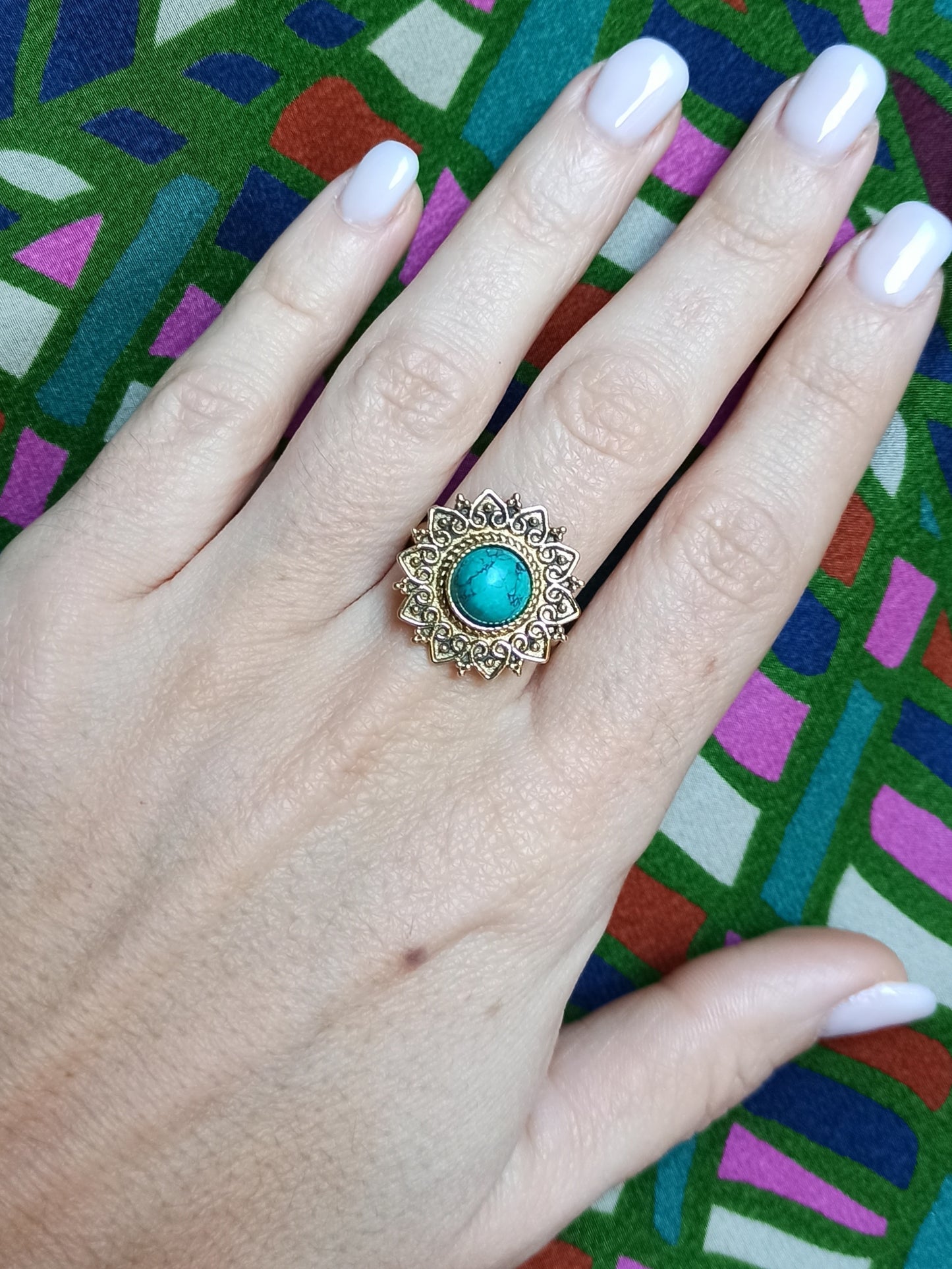 Anello boho dorato fiore turchese