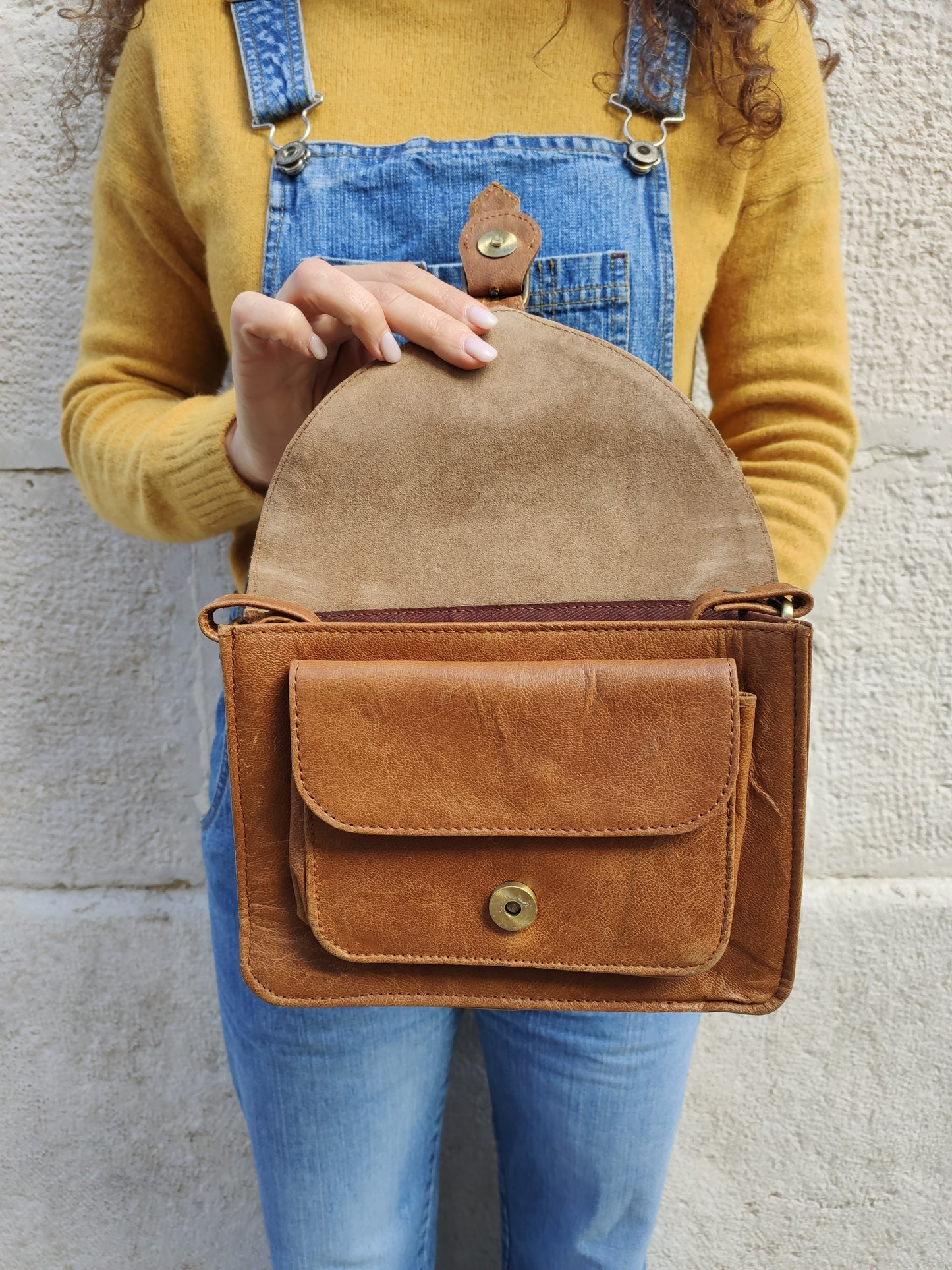 Leather bag