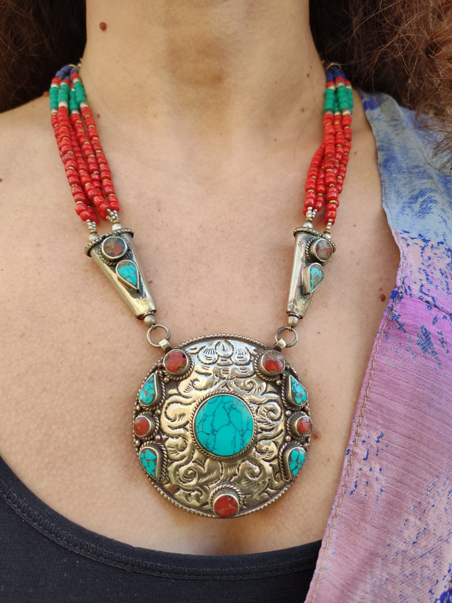 Vintage Nepalese metal stone necklace from the 70s