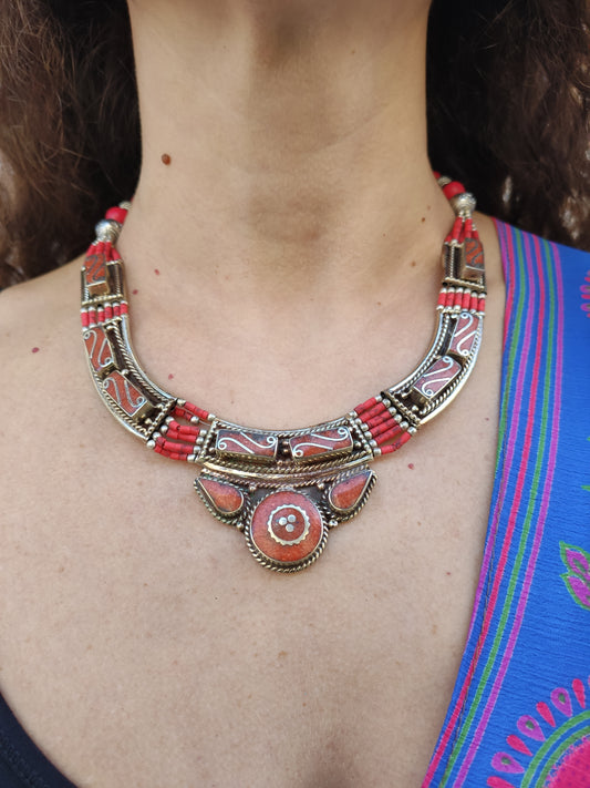 Vintage Nepalese metal stone necklace from the 70s