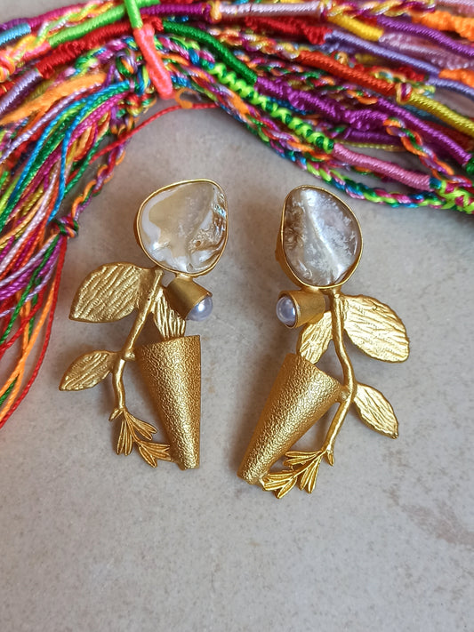 Golden mother of pearl earrings