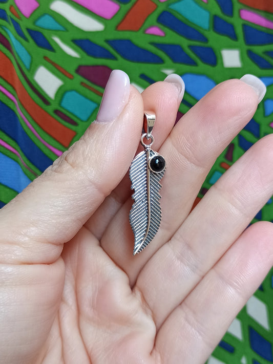 Black onyx 925 silver feather pendant