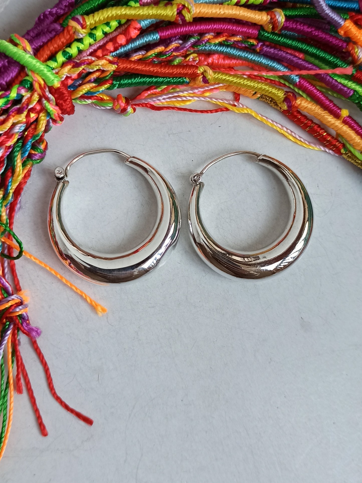 Large rounded earrings in 925 silver