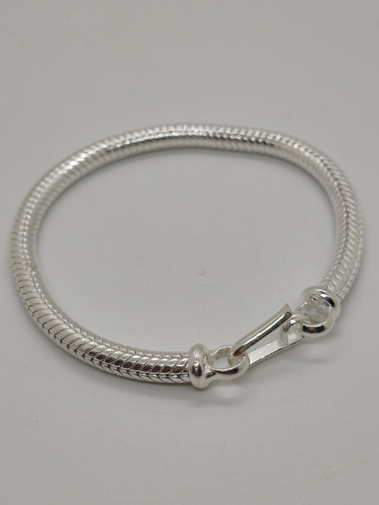 Men's rat tail snake bracelet in 700 silver S1