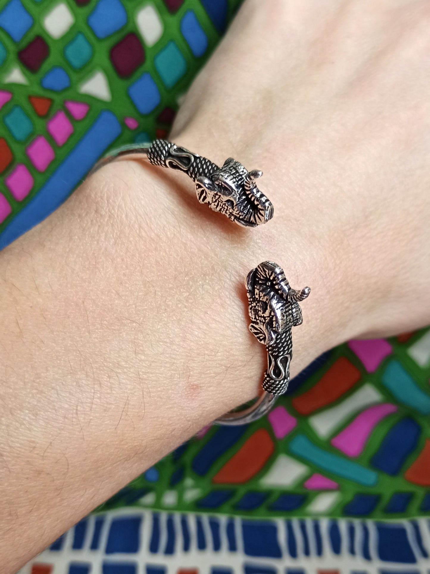 Bracciale rigido unisex in argento sterling a forma di elefante Bracciale rigido unisex in argento sterling a forma di elefante