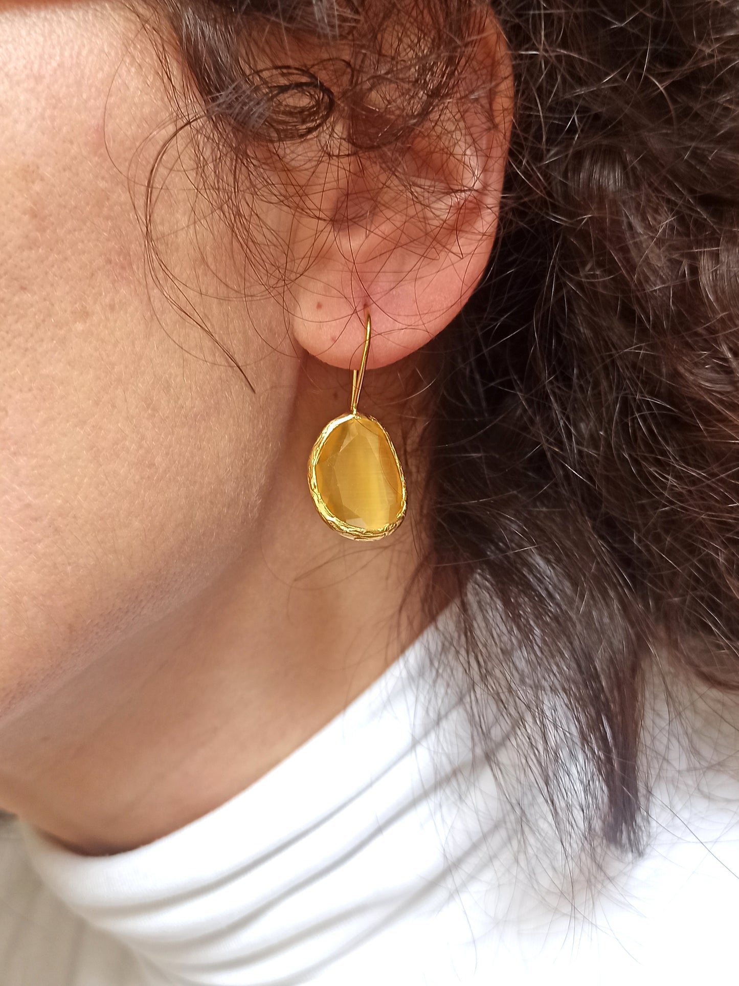 Yellow medium drop stone earrings