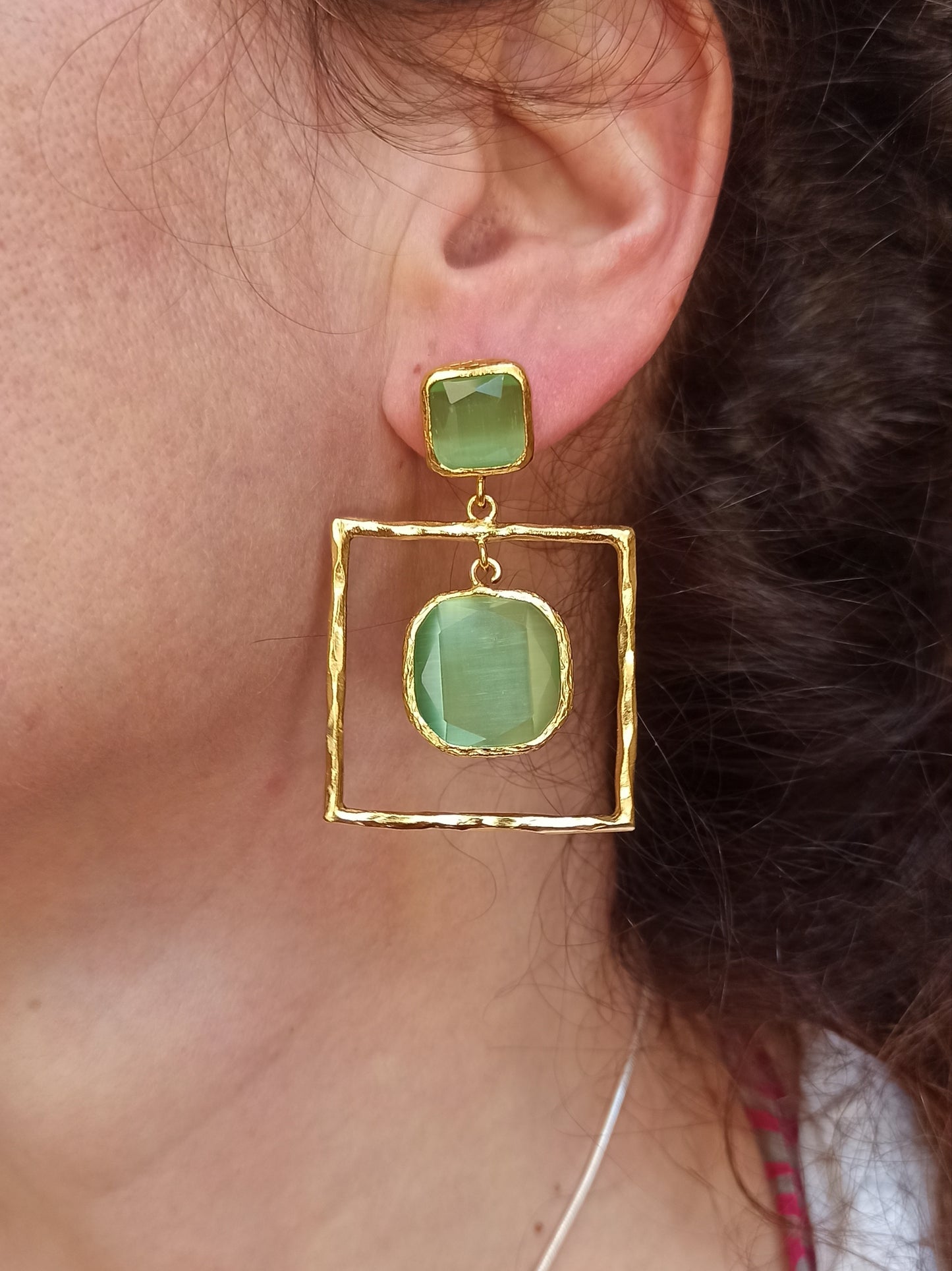 Light green square earrings