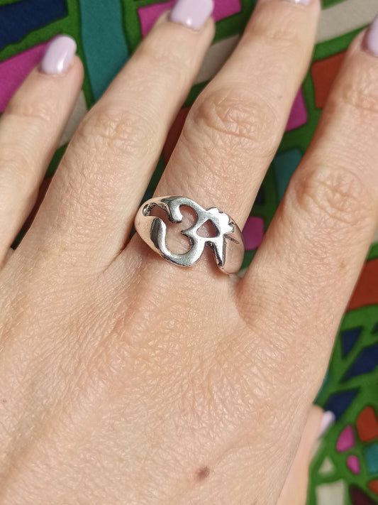 Boho silver ohm hom om ring