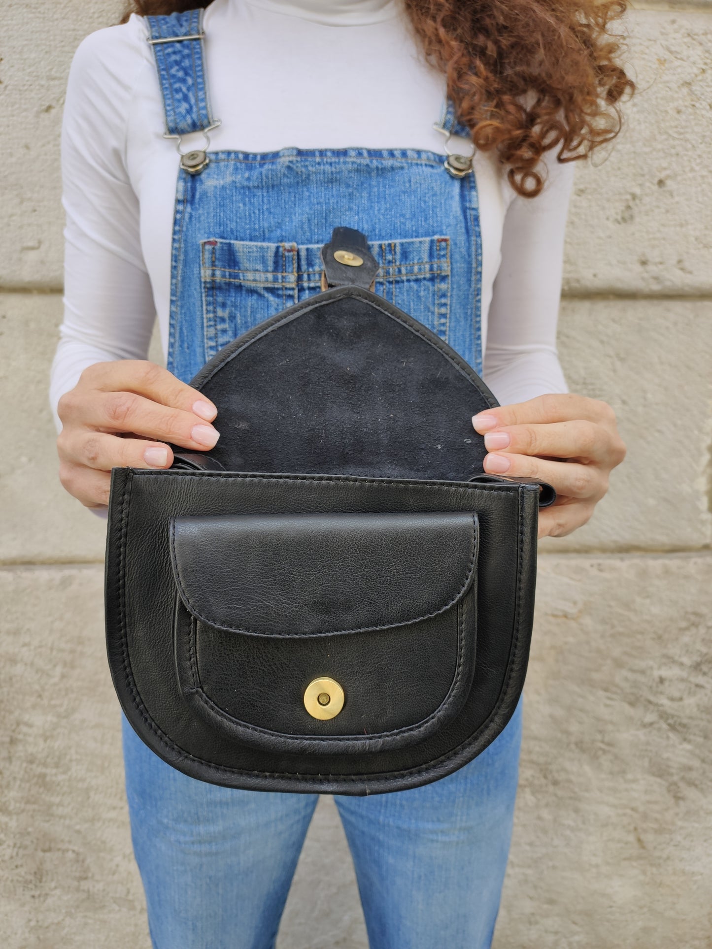 Black leather bag 17PE