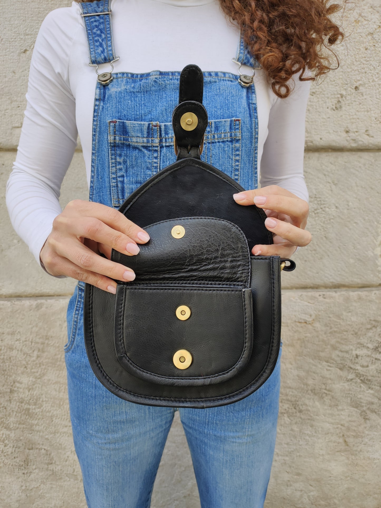 Black leather bag 17PE