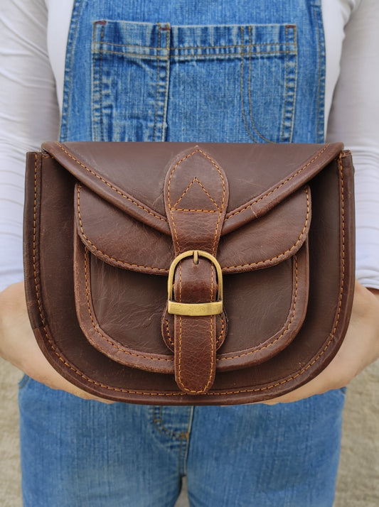 Brown leather bag 18PE